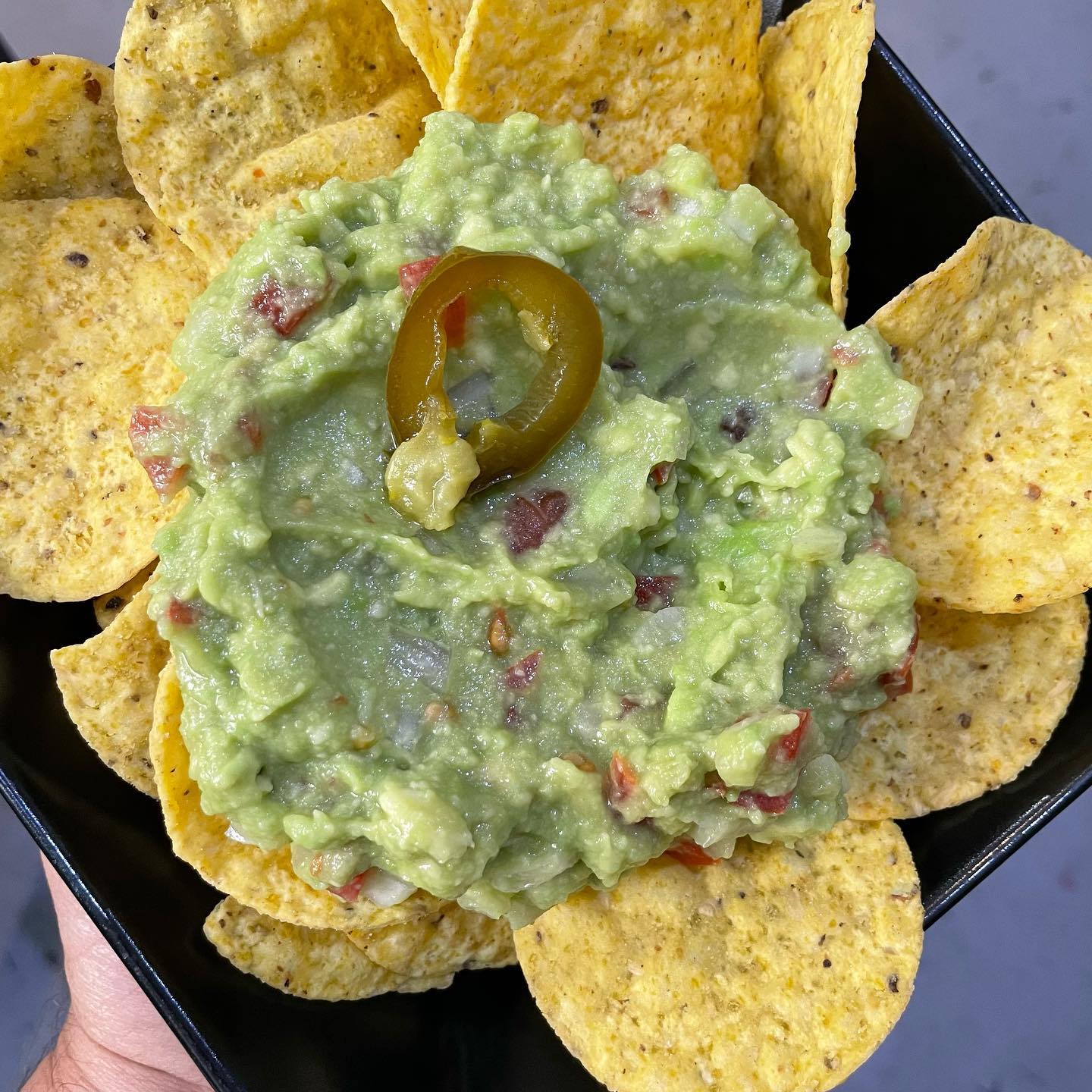 Nachos con guacamole